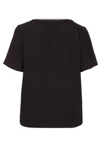 Haut noir à manches courtes avec un col rond. Tissu lisse, design léger. Coupe droite, sans motifs ni embellissements visibles.