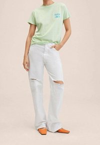 Mango Triko s potiskem - light green