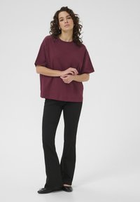 Kaffe TOMINA - Basic T-shirt - windsor wine