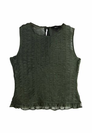 Top fără mâneci, de culoare verde măsliniu, cu un design texturat, pliat și tiv cu volane. Dispune de închidere la spate tip cheie și un material ușor.