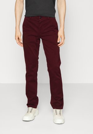 Chino - red