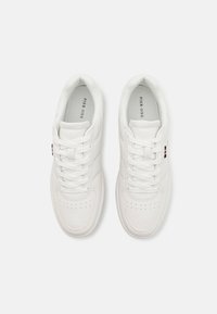 Pier One UNISEX - Tenisky - white
