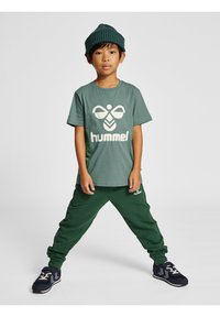 Hummel TRES  S/S - T-shirt print - laurel wreath