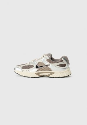 UNISEX - Sneakers basse - cave stone/black/college grey/vast grey
