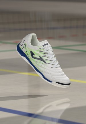 Joma, MAXIMA INDOOR - Футболни обувки за игра на закрито - white