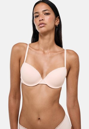 Monoprix, SOUTIEN-GORGE CORBEILLE PADDE ALMA EN MICROFIBRE ET DENTELLE - Soutien-gorge à armatures - chair