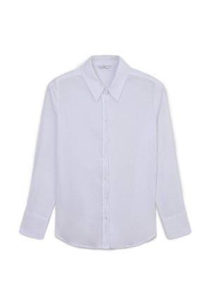 Chemise blanche à manches longues en tissu lisse, dotée d'un col classique, d'une fermeture à boutons sur le devant et de poignets à boutons pour un design structuré.