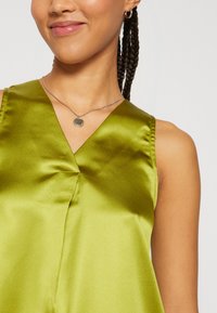 Anna Field Blouse - green