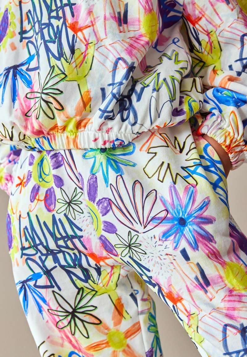 Next HOODIE AND JOGGERS SET REGULAR FIT Trainingspak ecru cream