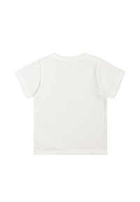 Camiseta blanca de manga corta con cuello redondo, hecha de suave tela de algodón, que presenta un diseño liso en la parte de atrás y sin detalles adicionales.