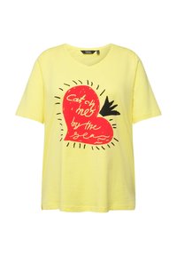 Ulla Popken CATCH ME BY THE SEA GRAPHIC  - T-Shirt print - lemon yellow
