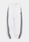 FUTURE ICONS THREE STRIPES PARACHUTE PANT - Donji dijelovi trenirke - white