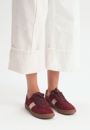 RYŁKO Sneakers basse - Burgund