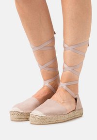Even&Odd Alpercatas - light pink