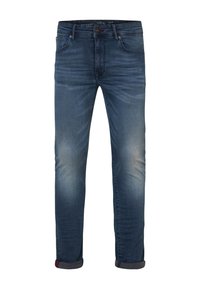 Jeans de mezclilla en azul oscuro con ligeros desgastes, corte recto, puños ligeramente doblados, cinco bolsillos y detalles de costura en contraste.