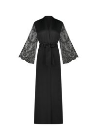 Il kimono in satin nero presenta maniche lunghe in pizzo, un design avvolgente con una cintura a cravatta e una texture liscia su tutto il corpo.