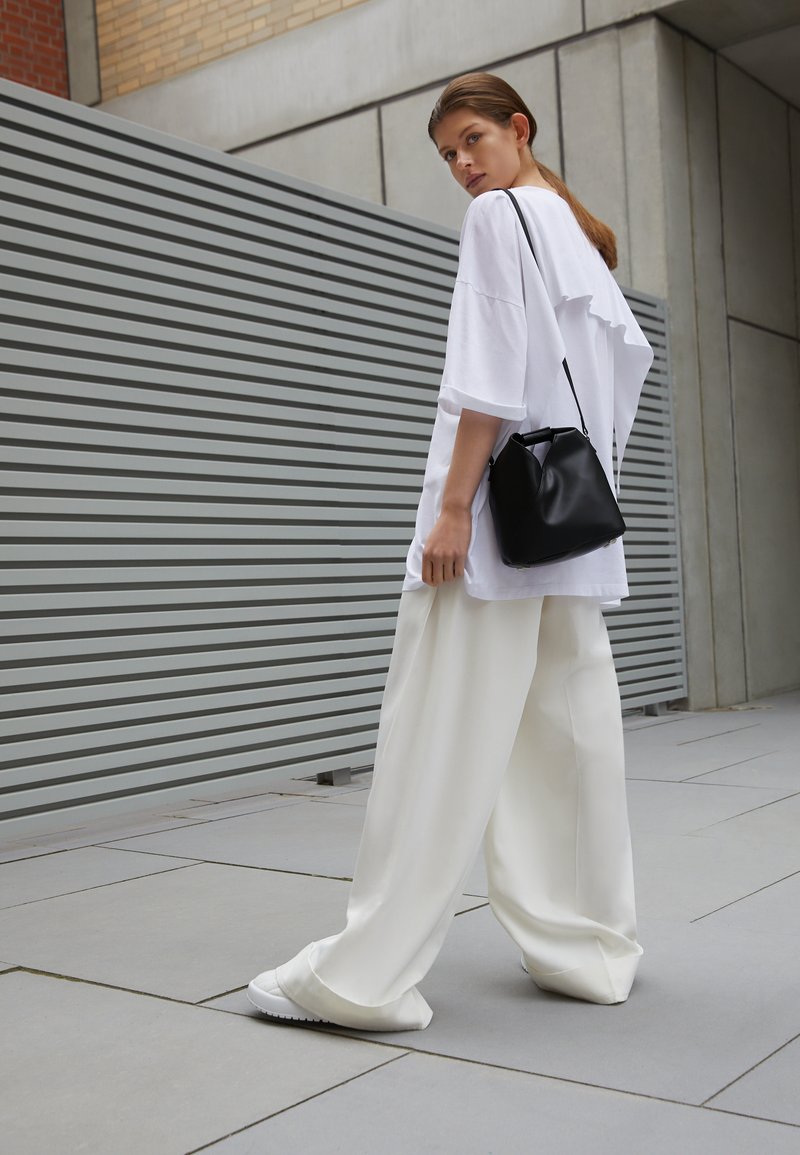 MM6 Maison Margiela JAPANESE CROSSBODY BAG Across body bag black