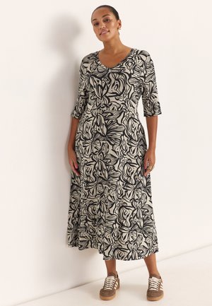PATTERNED WITH POCKETS - Jurk - black patterned
