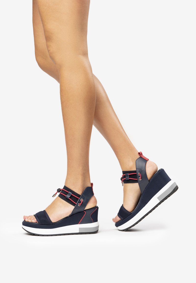 NeroGiardini Platform sandals - blu