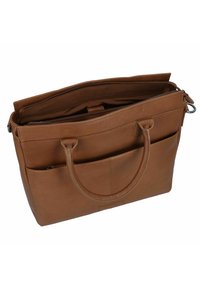 Braune Ledertasche mit zwei Griffen, Reißverschluss und mehreren Fächern. Verfügt über eine glatte Textur und minimalistische Nähte.