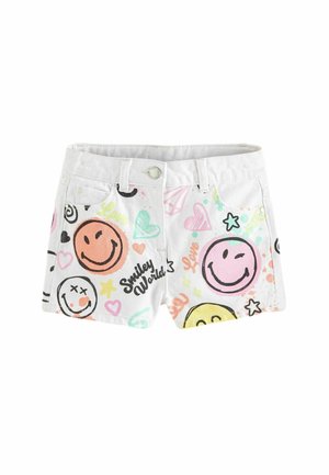 Short en jean blanc avec des visages souriants colorés, des cœurs, des étoiles et le texte « Smiley World » imprimés sous forme de motifs ludiques.