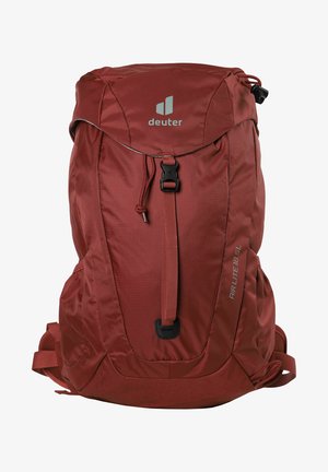 Roter Nylon-Rucksack mit strukturierter Oberfläche, Kordelzugverschluss, verstellbaren Trägern und dem Markennamen "Deuter" auf der Vorderseite.