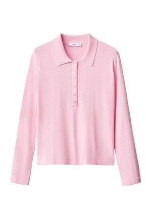 Polo rose clair à manches longues avec six boutons et un col plié, présenté sur un fond blanc.