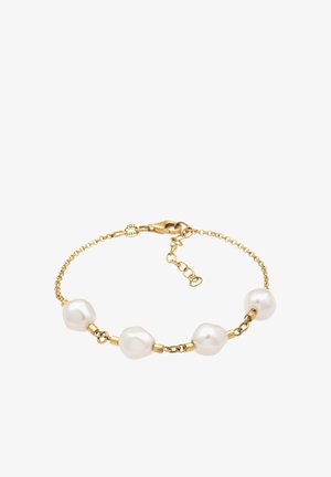 Goldkettchen-Armband mit vier unregelmäßigen weißen Perlen und einem verstellbaren Verschluss.