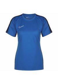 T-shirt de sport Nike bleu à manches courtes, avec des panneaux latéraux sombres et un logo blanc sur la poitrine. Fabriqué en tissu léger et respirant.