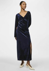 YAS YASSIVA - Maxikjole - navy blazer