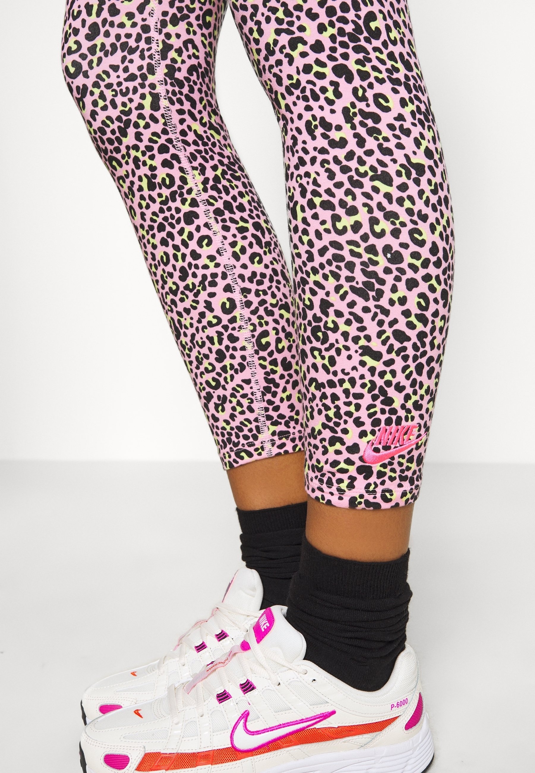 nike pink leopard print leggings