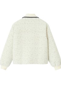 Veste blanche texturée avec un motif à damier, dotée d'un col, de poignets élastiques et d'une coupe décontractée. Aucune fermeture visible.