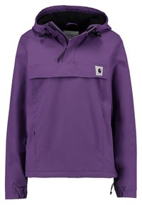 Lilla sweatshirtjakke med hætte, der har en frontlomme, justerbar snor og elastiske manchetter. Lavet af vandafvisende materiale.