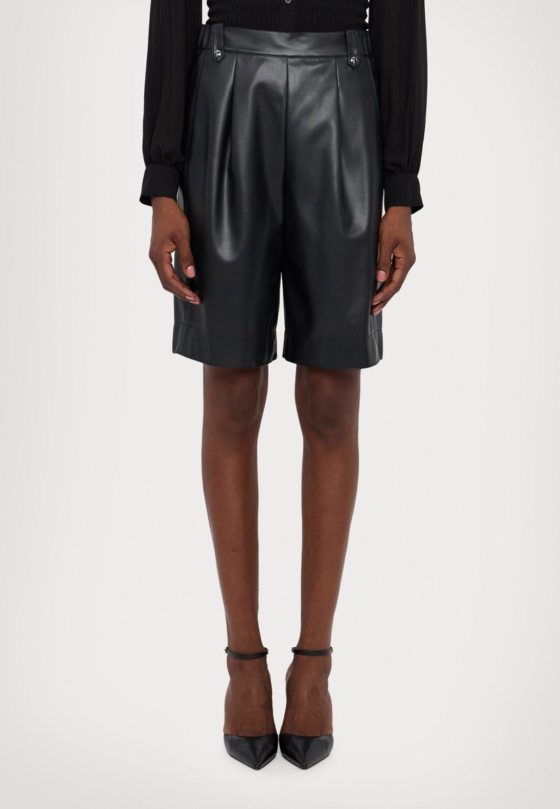 Max Mara Leisure ORTLES - Šortky - nero