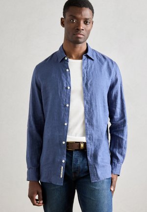 SEASONAL CORE REGULAR FIT SHIRT - Shirt - oceana