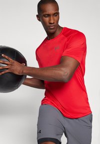 Under Armour TECH 2.0 - Sports T-shirt - red/graphite