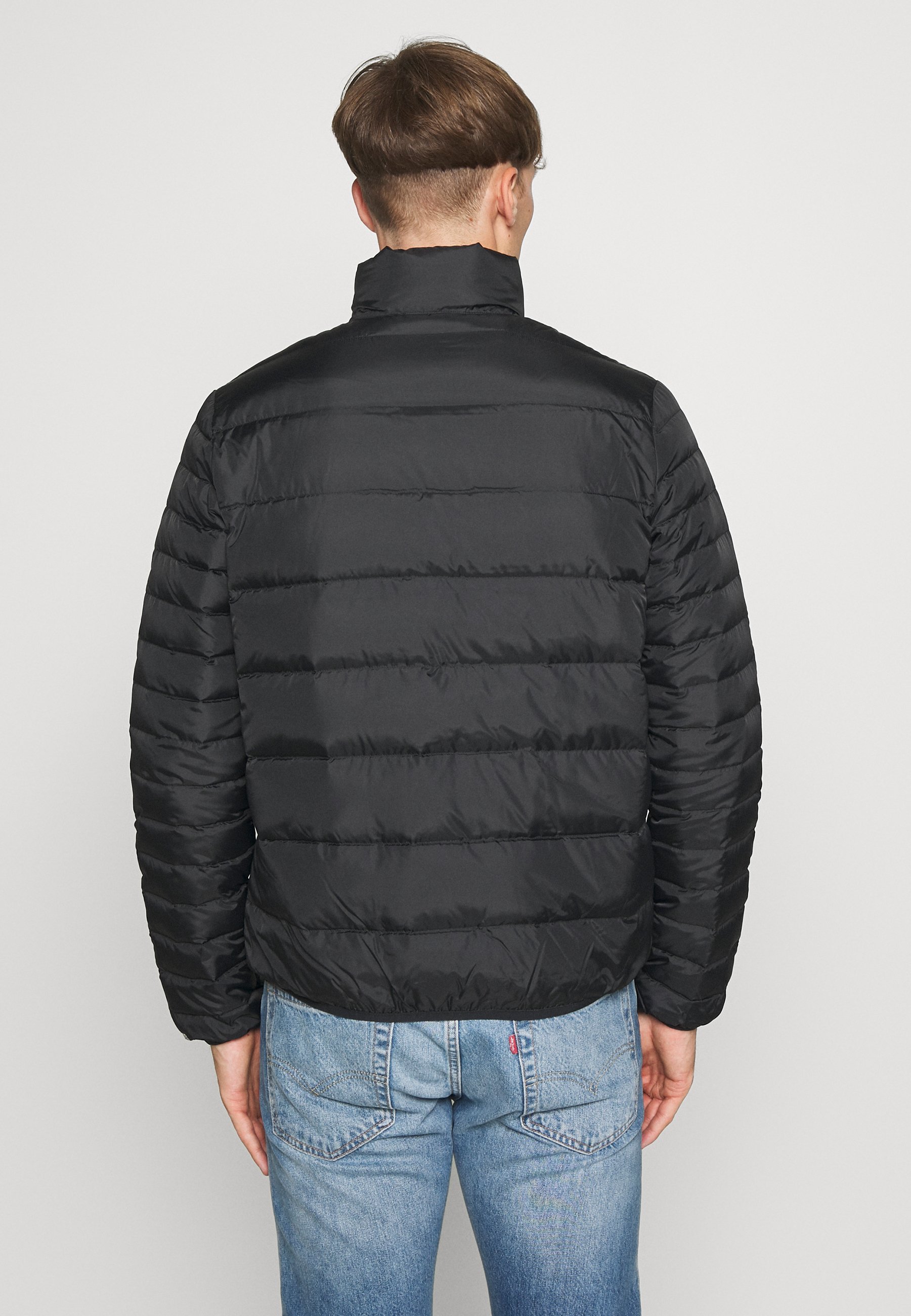 LIGHT JACKET Gewatteerde jas black LIGHT JACKET Gewatteerde jas black