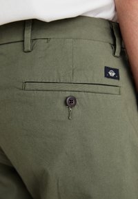 Thumbnail Image 7