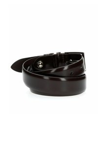 Cintura in pelle marrone, finitura lucida, regolabile con più fori, fibbia rettangolare in argento, texture liscia, piegata a forma di spirale.