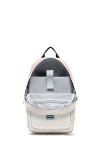 Világos rózsaszín és szürke hátizsák sima külsővel, cipzáras fő rekesszel, hálós zsebbel és elülső cipzáras zsebbel. Márkajelzés látható.