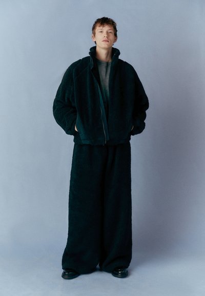 Han Kjøbenhavn JACKET UNISEX - Jakna iz flisa - anthracite black