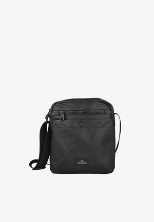 Bolsa de mensajería de nailon negro con cierre superior con cremallera, bolsillo delantero, correa ajustable y parche con la marca en la parte inferior frontal.