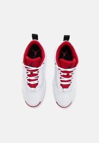 Jordan JORDAN MAX AURA 6 - Sneakers basse - white/gym red/black