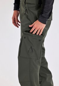 Slade COLORADO  - Lumilautailuhousut - olive