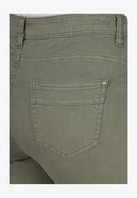 Unausgewählt, green tea