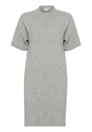 Robe en tricot à manches courtes de couleur gris clair, avec un col rond, une coupe décontractée et un tissu doux et texturé. Fini en tricot lisse sur toute la surface.