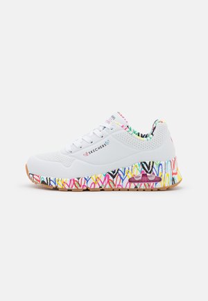Sneakers - white