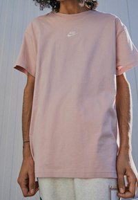 Nike Sportswear T-shirt - bas - pink