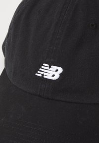 New Balance 6 PANEL CLASSIC HAT UNISEX - Sapka - black