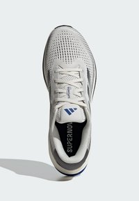 adidas Performance SUPERNOVA RISE - Hardloopschoenen voor op de weg - orbit grey   grey five   royal blue